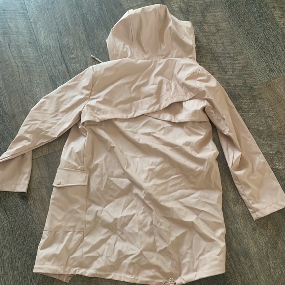 Adorable pastel pink rain coat! - Picture 6 of 6